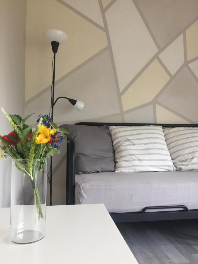 Lelle-Kert Apartman 01 Balatonlelle Esterno foto
