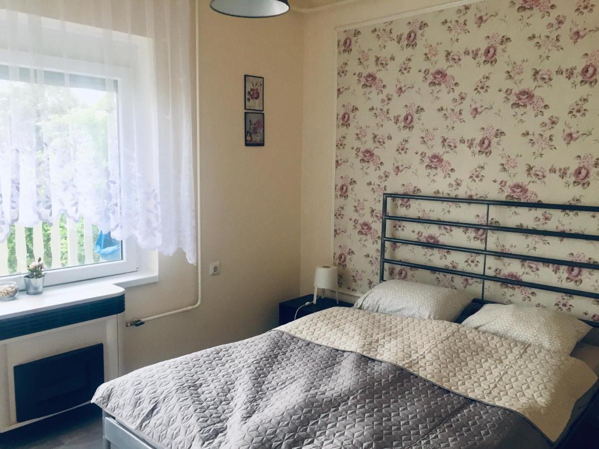 Lelle-Kert Apartman 01 Balatonlelle Esterno foto