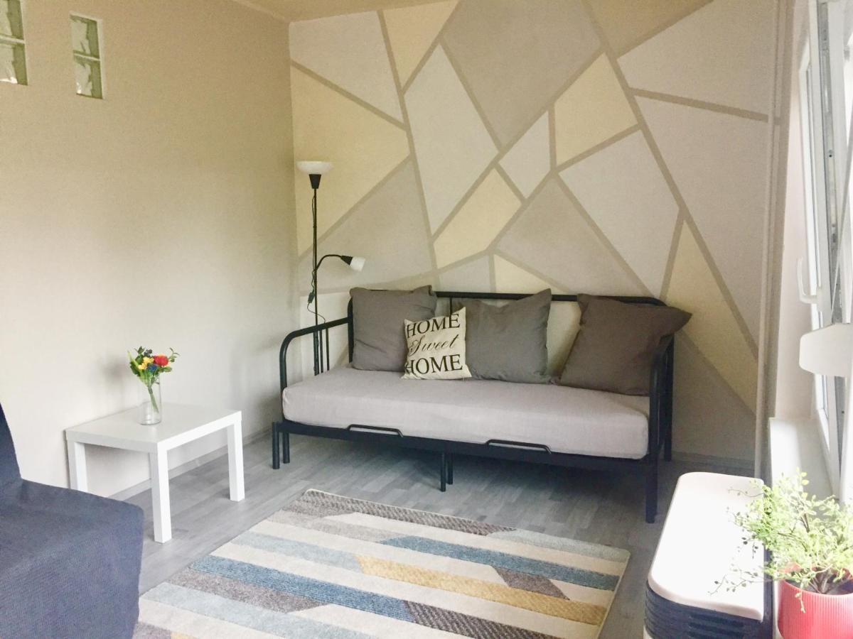 Lelle-Kert Apartman 01 Balatonlelle Esterno foto